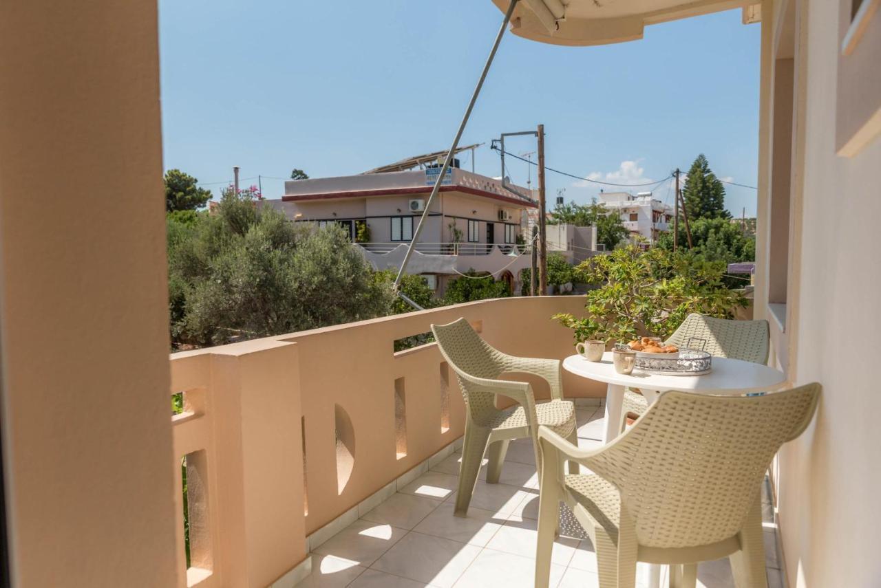 Filia Apartments Pitsidia Exterior photo
